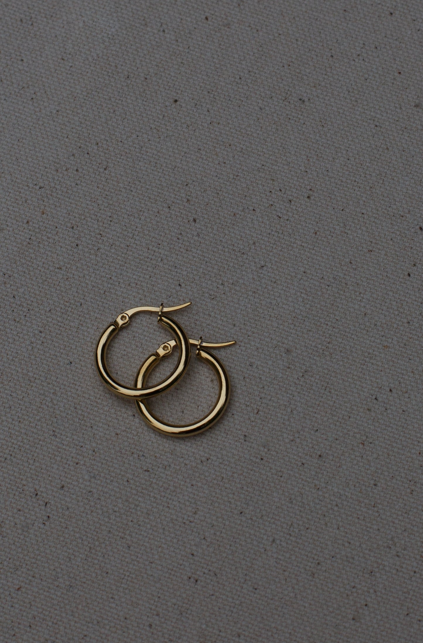 In the Moment Hoops Gold
