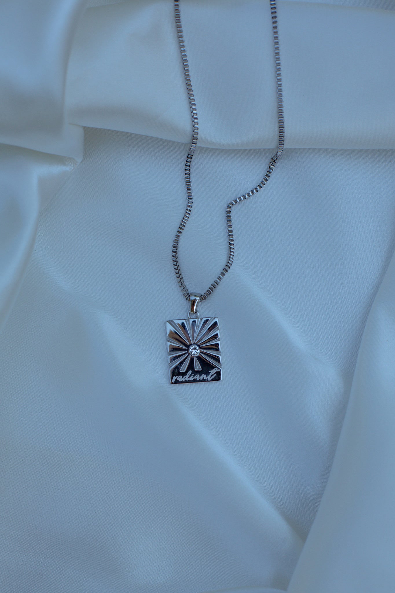 Radiant Pendant Necklace Silver
